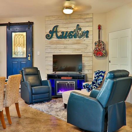 Big Red Cactus - Austin Accommodations Exterior photo